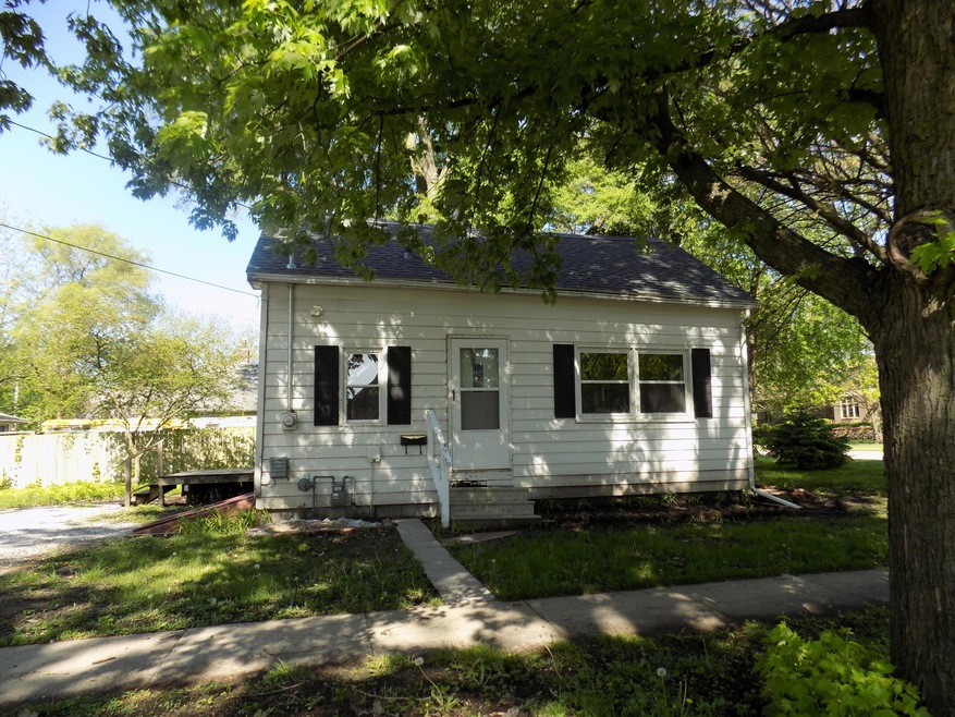402 W 3rd