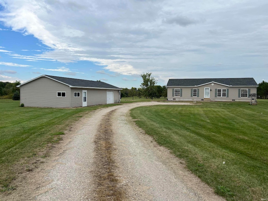 6604 W 200 N, Andrews, IN 46702 - photo 1