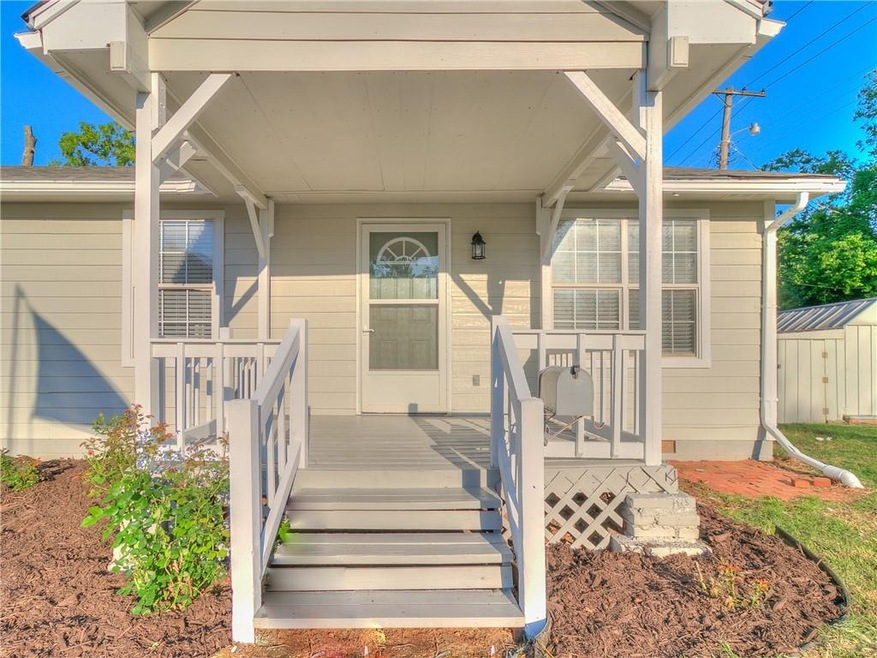 217 S Oak St, Guthrie, OK 73044 - photo 1