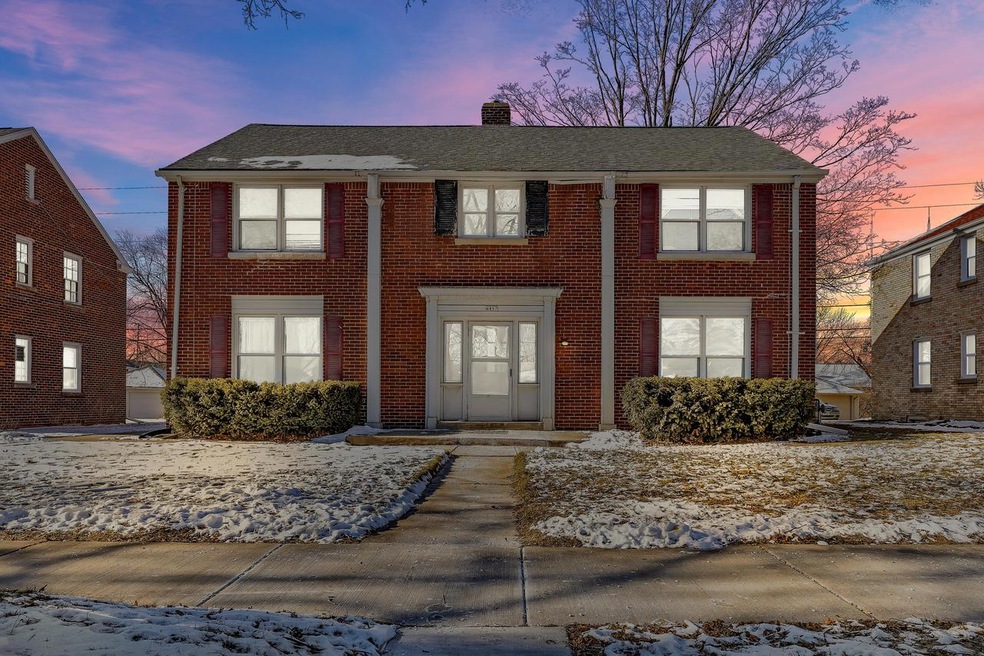 4857 N Mohawk Ave-1