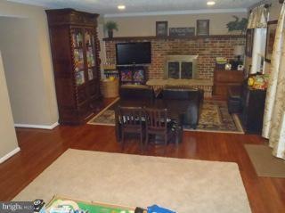 8683 Young Ct, Springfield, VA 22153 - photo 1