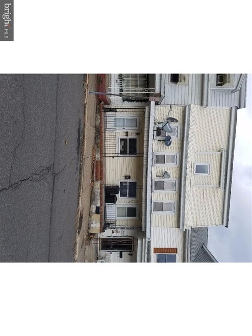 1221 Walnut St, Ashland, PA 17921 - photo 1