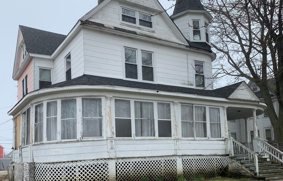 222 N West St unit 1, Waukegan, IL 60085 - photo 1