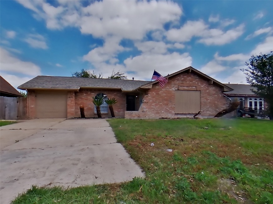 1910 Barnsley Ln, Houston, TX 77088 - photo 1
