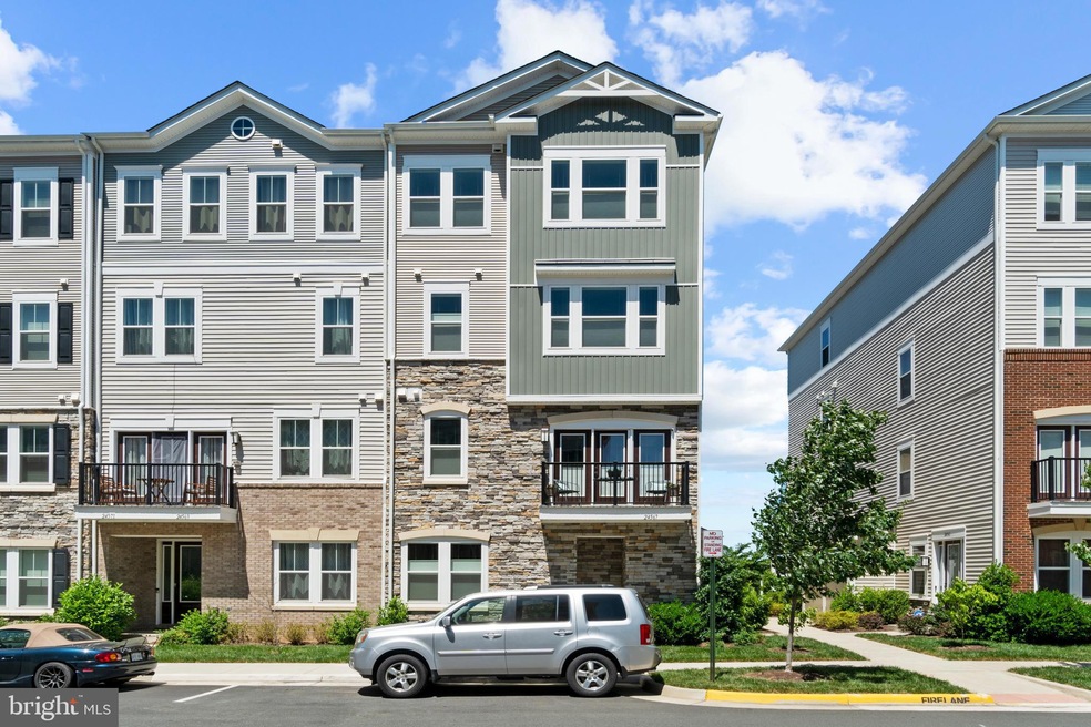 24567 Rosebay Terrace, Aldie, VA 20105 - photo 1