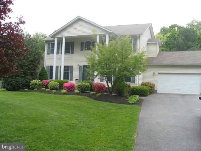 5798 Formosa Dr, Sykesville, MD 21784 - photo 1