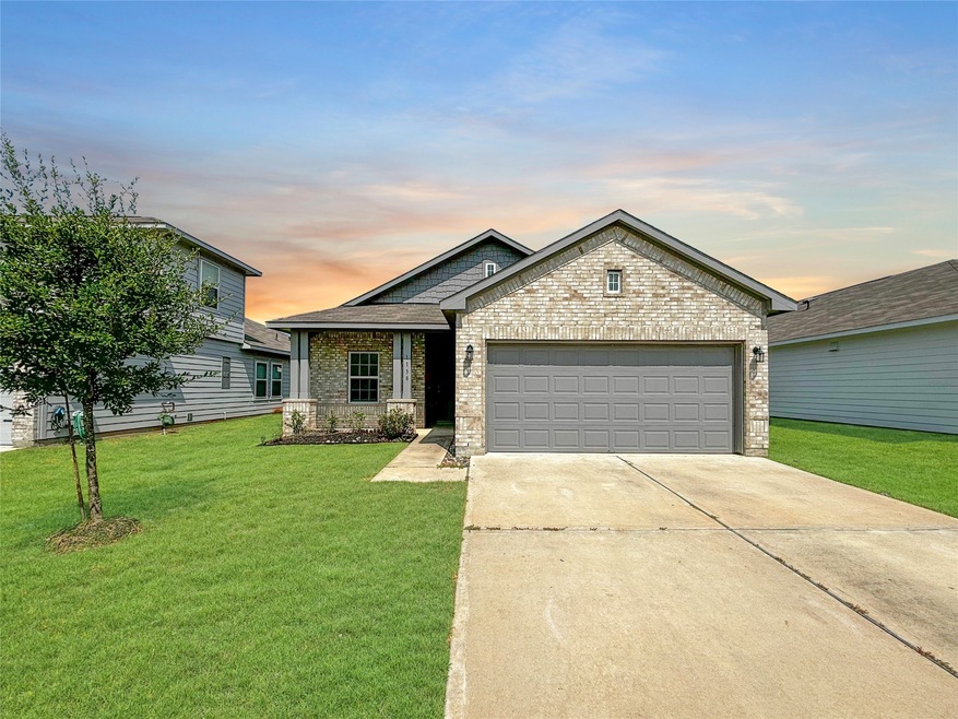 1138 Station Manor Ln, Tomball, TX 77375 - photo 1