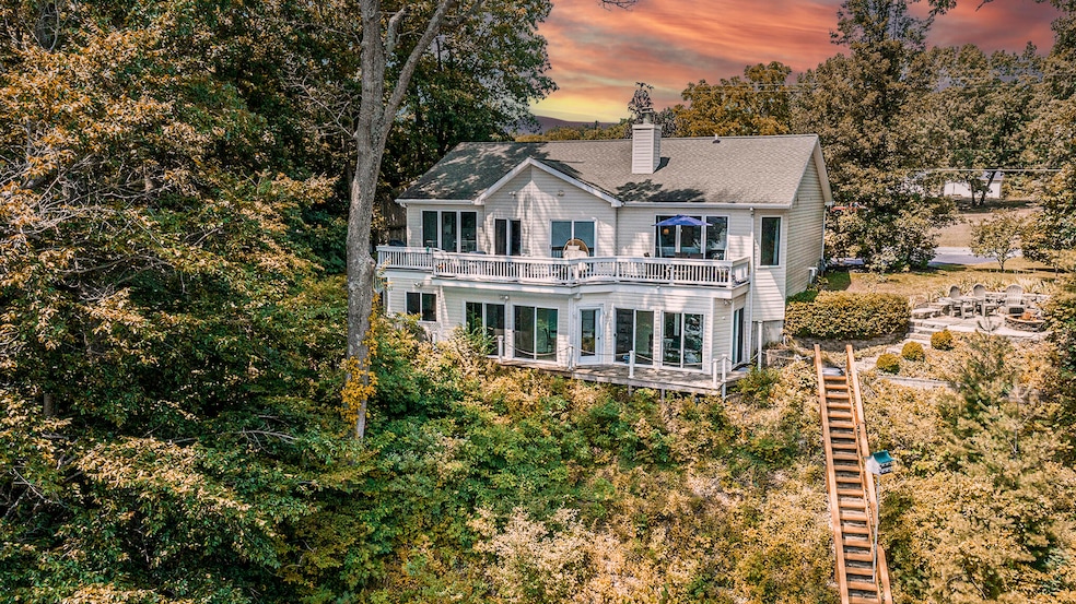 Pending $649,000 • Co-Listing Agent