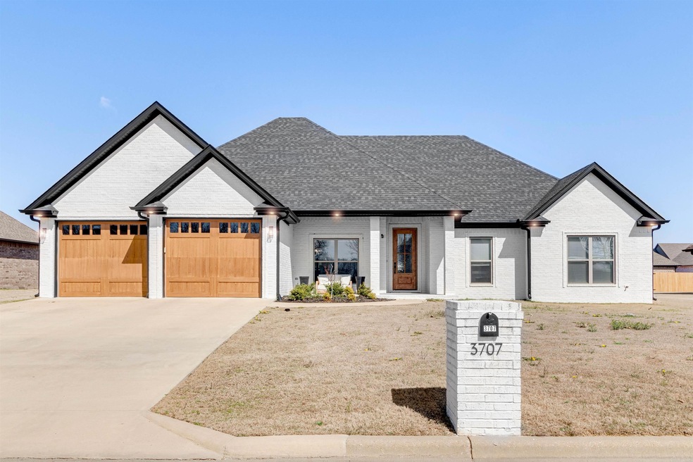 3707 Stone Ridge Dr, Paragould, AR 72450 - photo 1