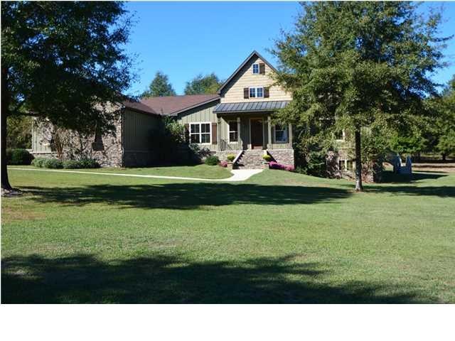 Welcome home to 2764 Radcliff Rd. in beautiful Sar
