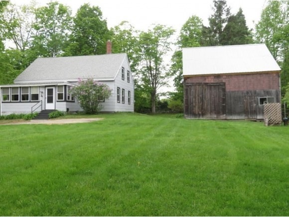 86 Second Crown Point Rd, Barrington, NH 03825 - photo 1