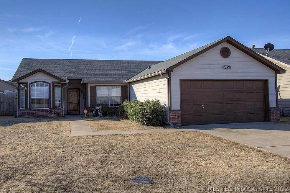 20224 E 42nd St S, Broken Arrow, OK 74014 - photo 1