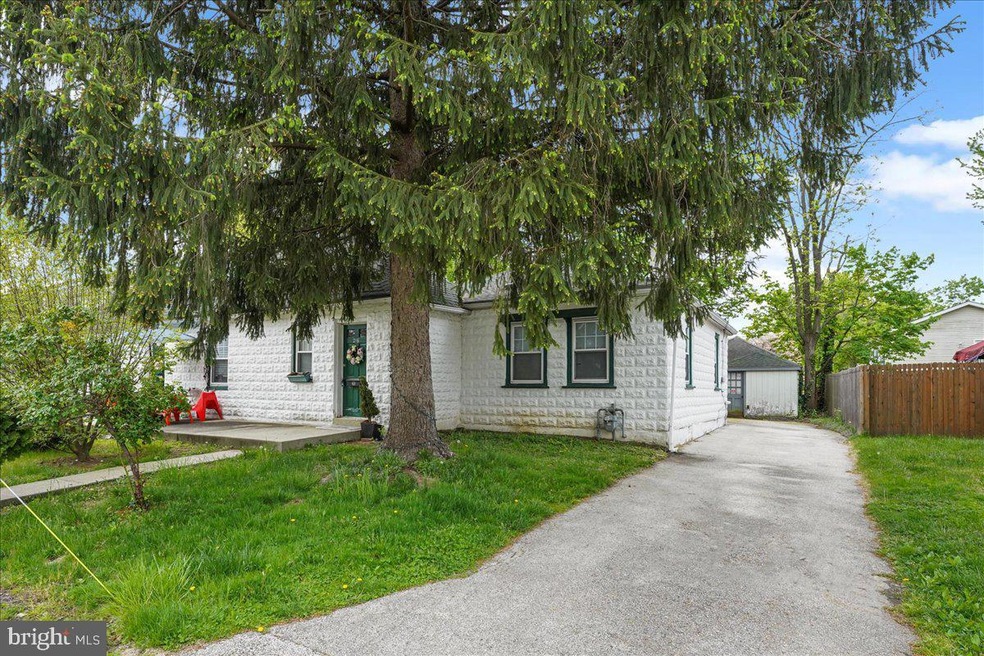 216 Beech Rd, Wallingford, PA 19086 - photo 1