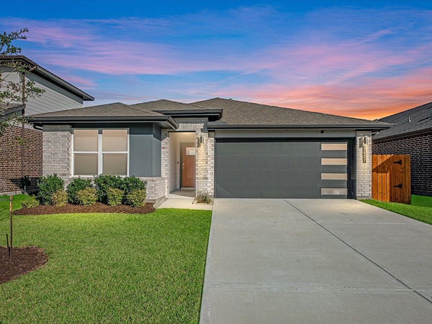 7607 Victoria Brook Trace, Richmond, TX 77407 - photo 1