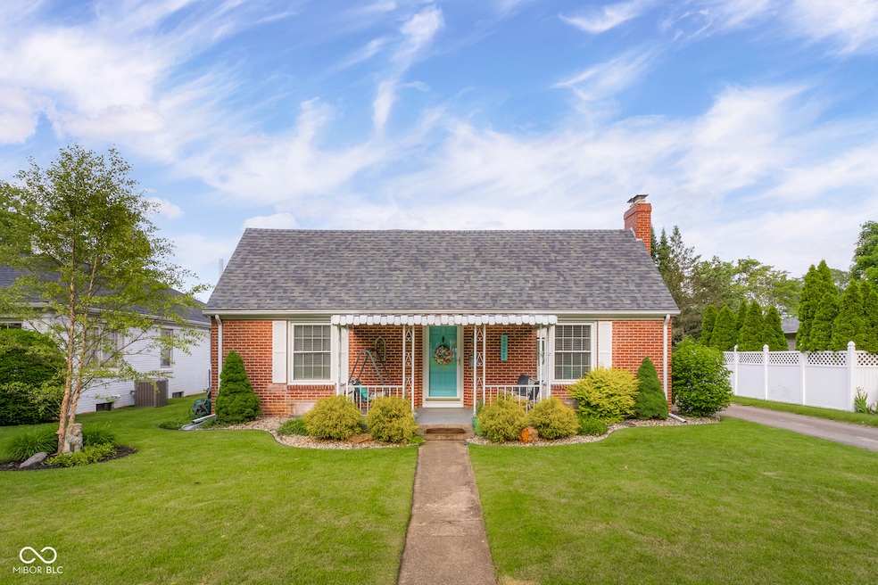 2021 Chestnut St, Columbus, IN 47201 - photo 1