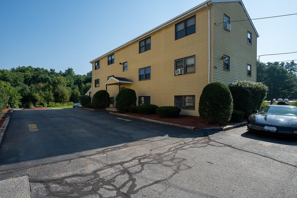 124 Charlton St unit A, Oxford, MA 01540 - photo 1