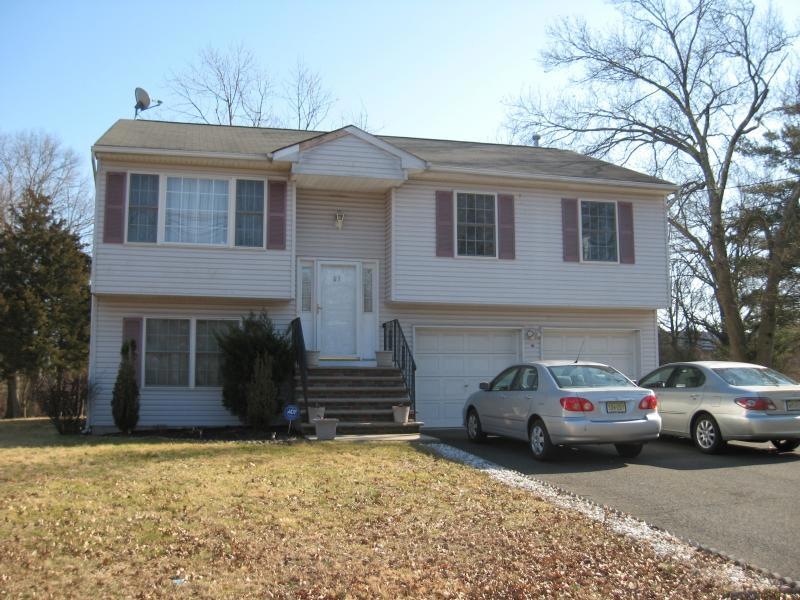 87 School St, Piscataway, NJ 08854 - photo 1