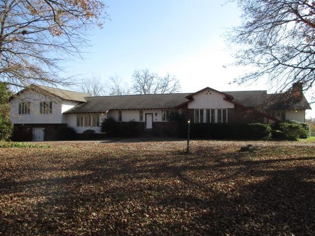 637 Shelbyville Rd, McMinnville, TN 37110 - photo 1