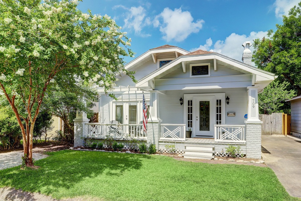 709 Walton St, Houston, TX 77009 - photo 1
