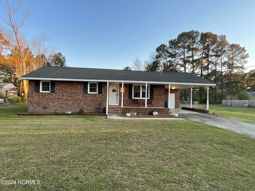 394 Main St, Winterville, NC 28590 - photo 1
