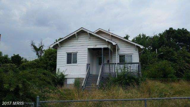 2900 Edgecombe Cir S, Baltimore, MD 21215 - photo 1