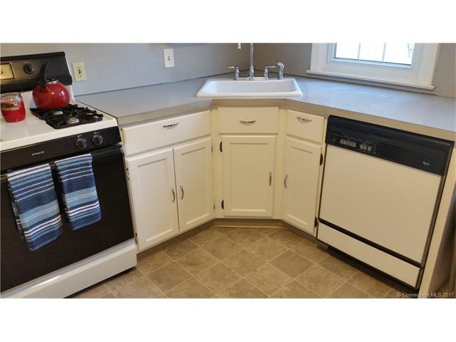 299 Quinn St, Naugatuck, CT 06770 - photo 1