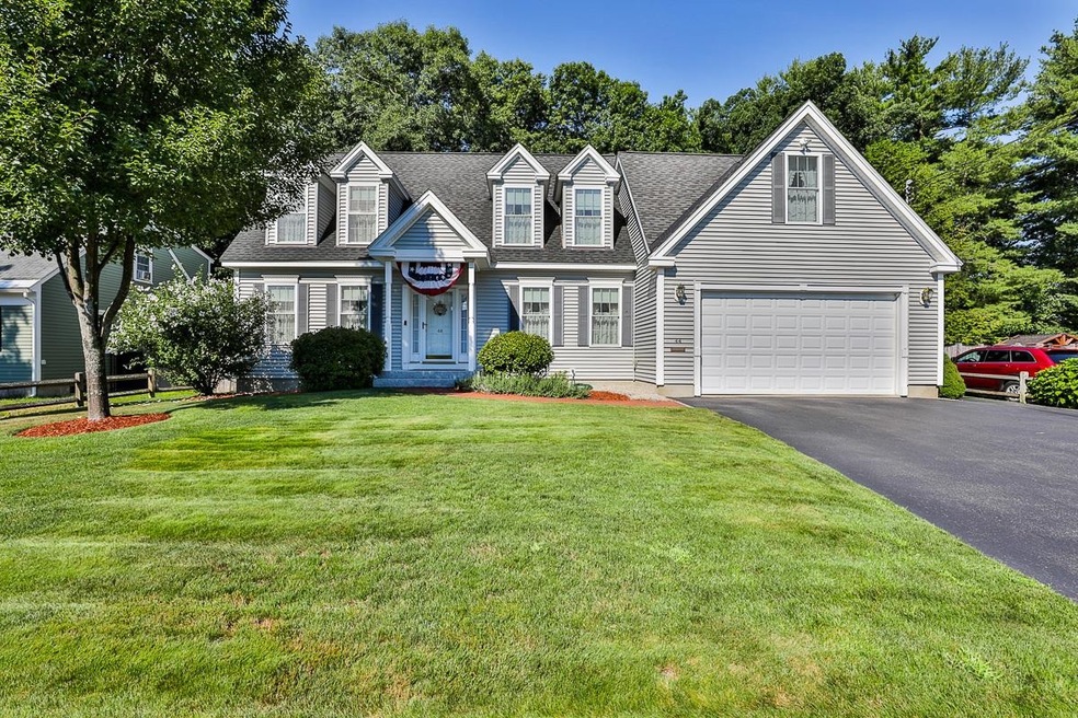 44 Edgewood Ave, Nashua, NH 03064 - photo 1