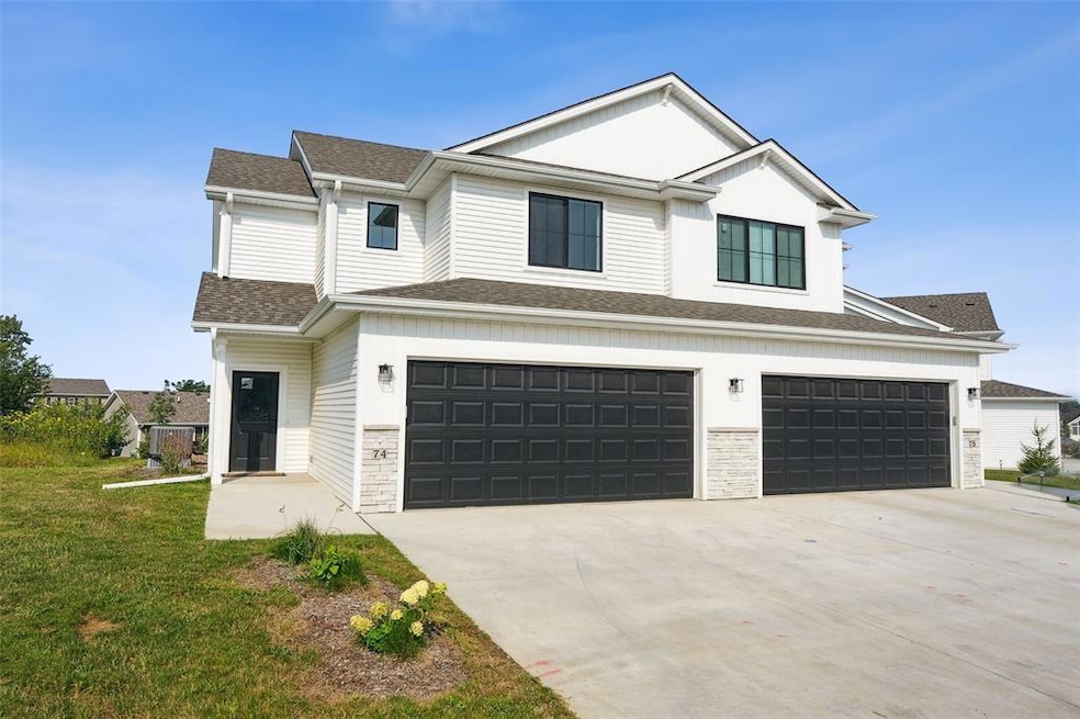 7000 Lake Hill Dr unit 70, Des Moines, IA 50320 - photo 1