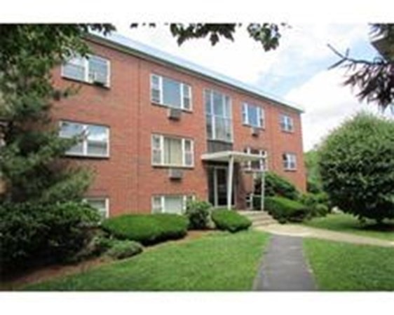 1105 Lexington St unit 11-6, Waltham, MA 02452 - photo 1