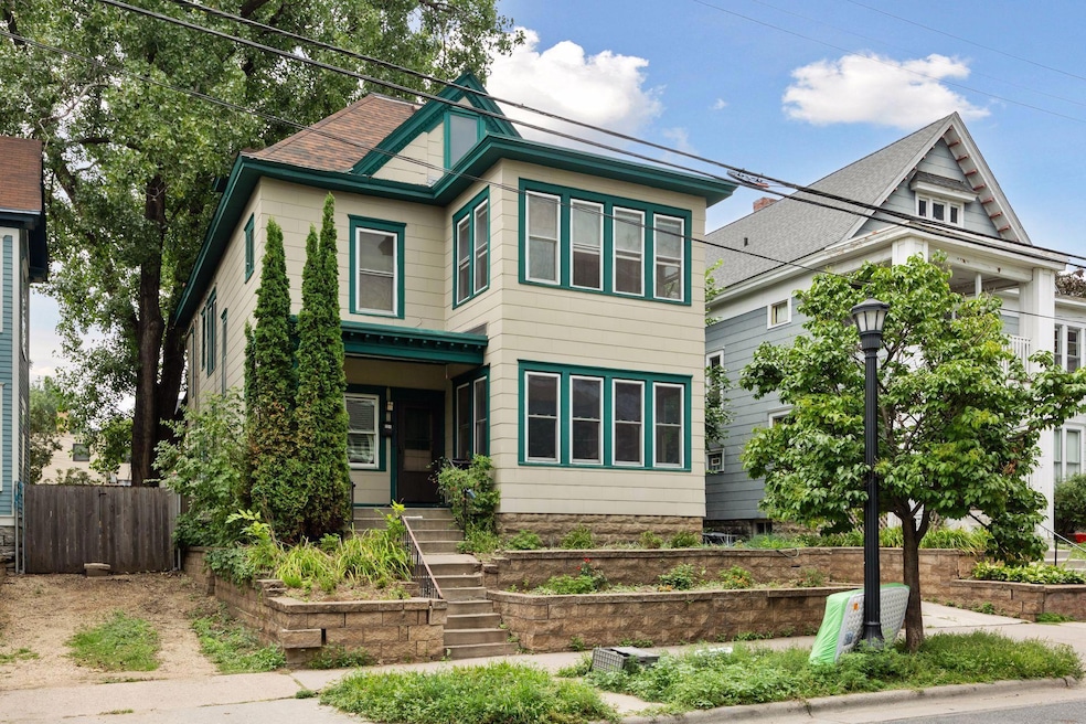 904 W 22nd St, Minneapolis, MN 55405 - photo 1