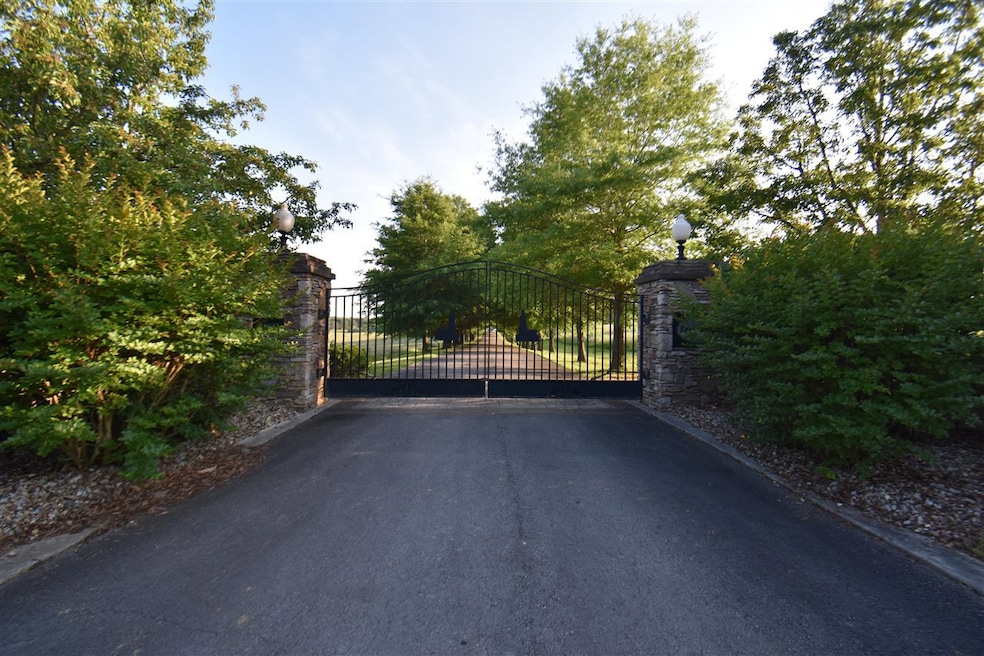 0 Beacon St unit RA20253906, Russell Springs, KY 42642 - photo 1