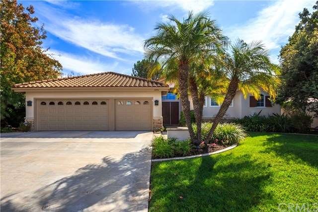 Set back from the street this single level home ha