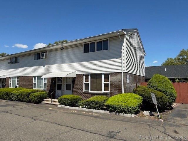 466 Middletown Ave unit 1, New Haven, CT 06513 - photo 1