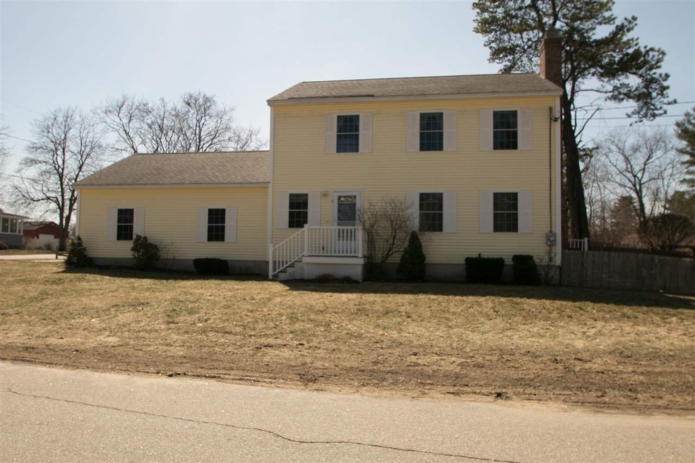 2 Beauview St, Rochester, NH 03867 - photo 1