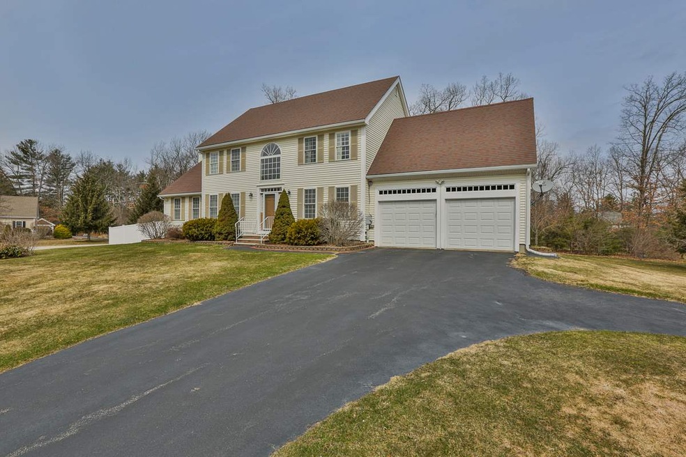 45 Buckingham Dr, Londonderry, NH 03053 - photo 1