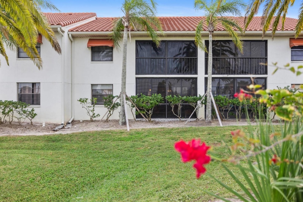 2275 S Mccall Rd unit 102, Englewood, FL 34224 - photo 1