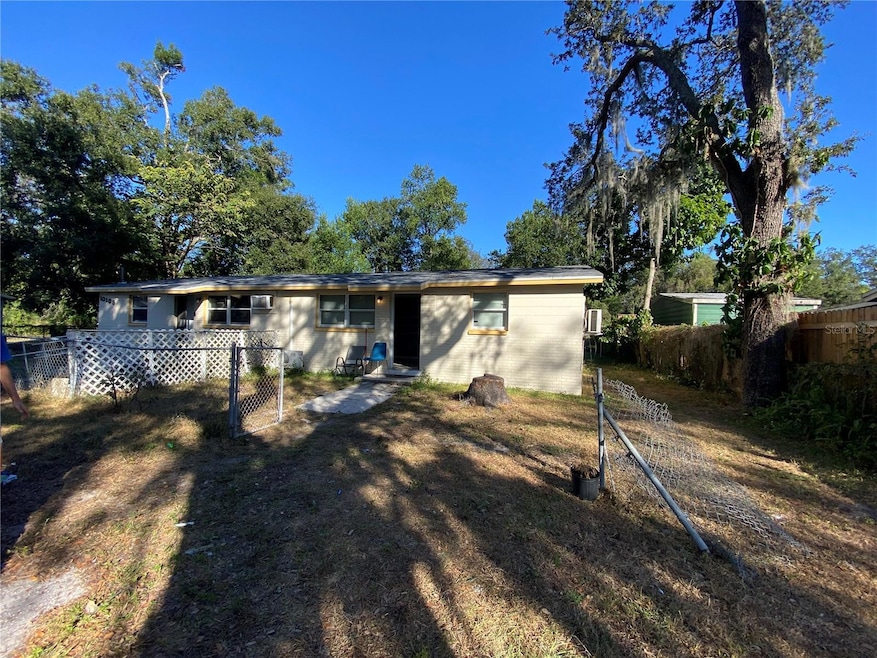 10109 N 11th St, Tampa, FL 33612 - photo 1