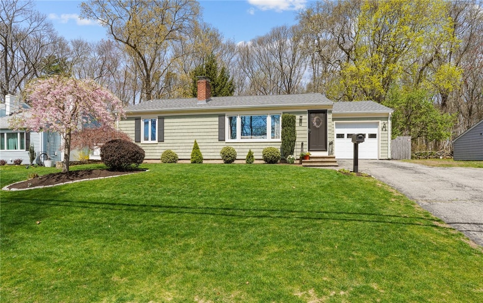 Under Contract $450,000 • Co-Listing Agent