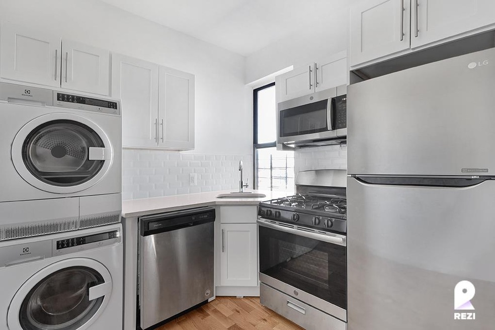 490 E 189th St unit 18, Bronx, NY 10458 - photo 1