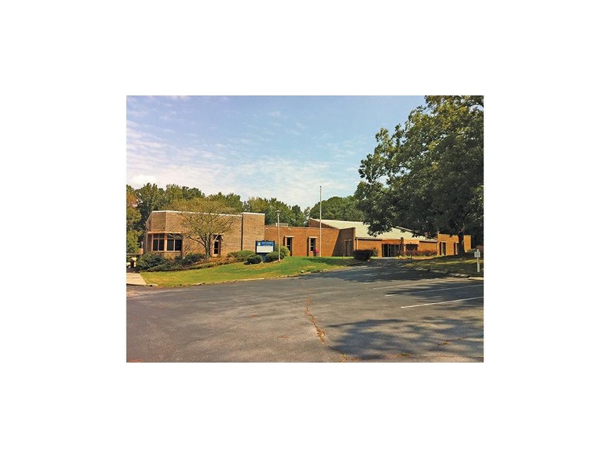 8009 Carlton Rd, Riverdale, GA 30296 - photo 1