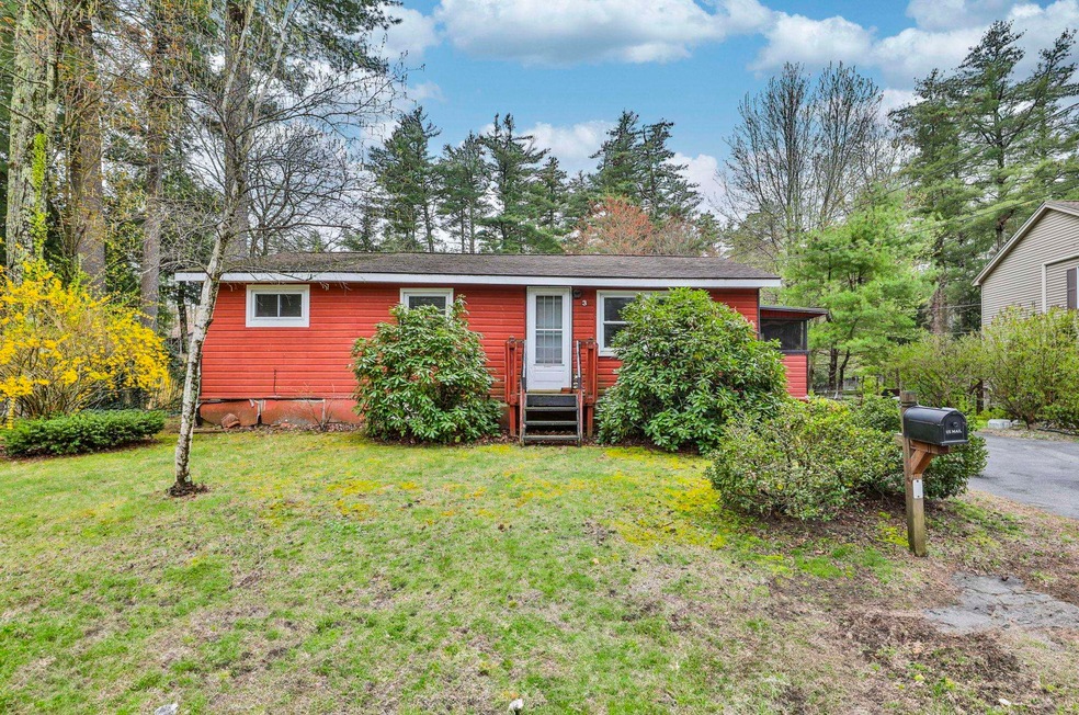 3 Edward Ln, MerriMacK, NH 03054 - photo 1