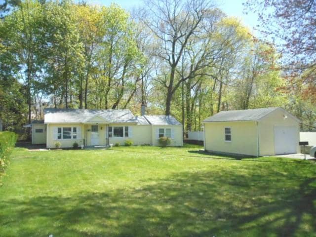 72 Nichols Ave, Fairfield, CT 06825 - photo 1