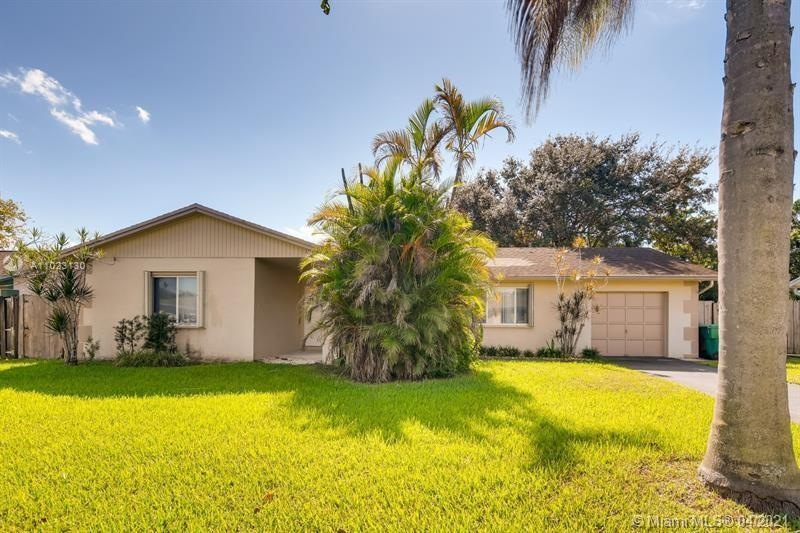 unlisted-address, Davie, FL 33325 - photo 1
