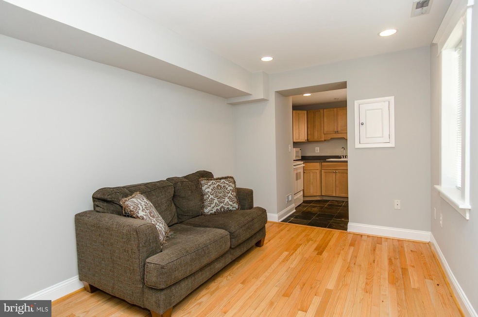 515 S Ann St unit 2, Baltimore, MD 21231 - photo 1