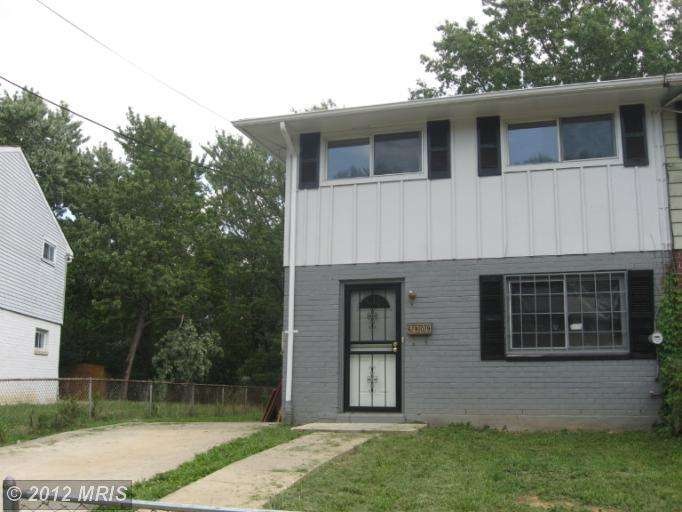 6909 Forest Terrace, Hyattsville, MD 20785 - photo 1