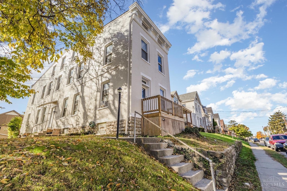 421 Jefferson Ave, Saint Bernard, OH 45217 - photo 1