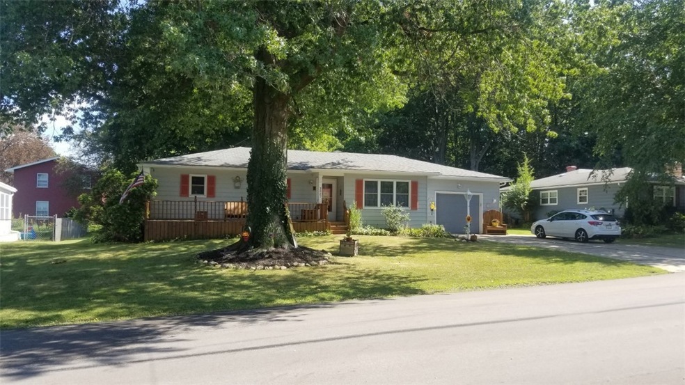 3027 Loveland Ave, Erie, PA 16506 - photo 1