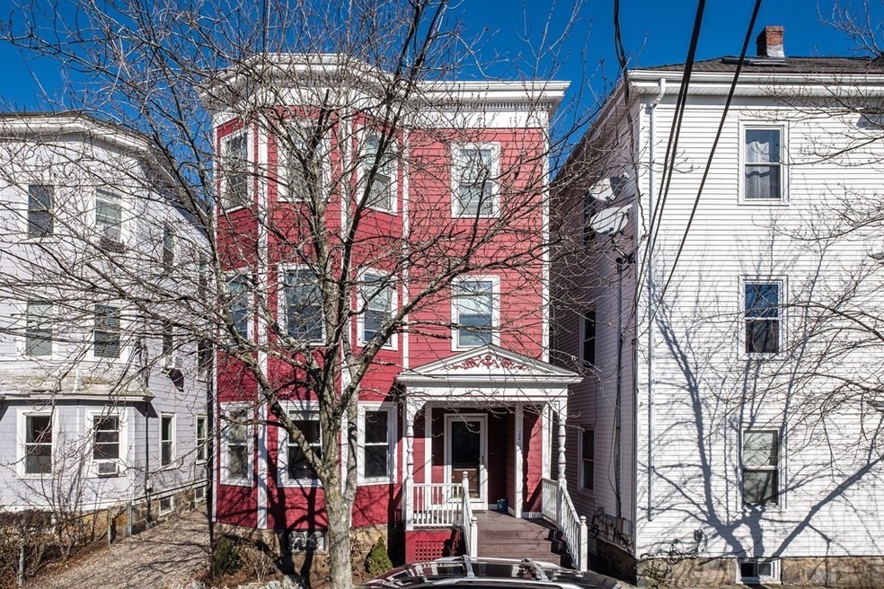 166 Chestnut St unit 1, Brookline, MA 02445 - photo 1