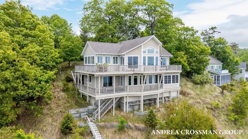 For Sale $825,000