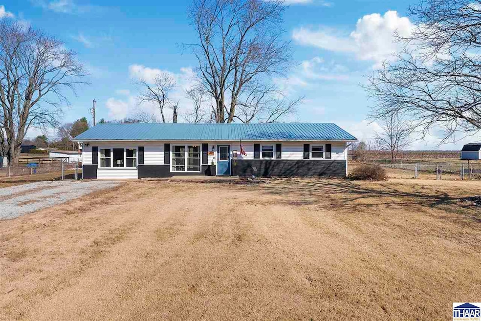 1615 W Sitting Bull Dr, Terre Haute, IN 47802 - photo 1